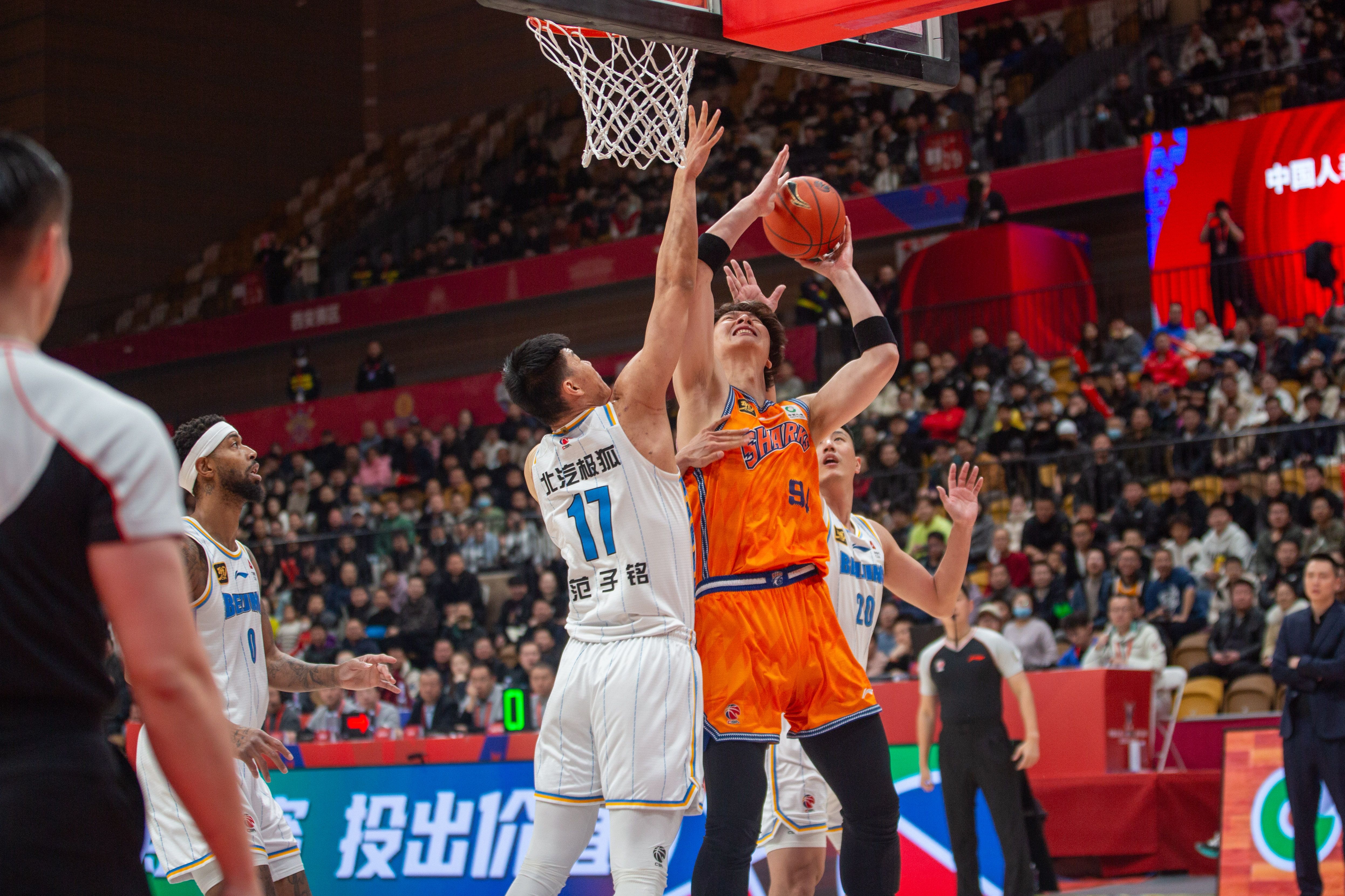 篮球总决赛即将打响,冠军归属成谜 篮球总决赛即将打响,冠军归属成谜