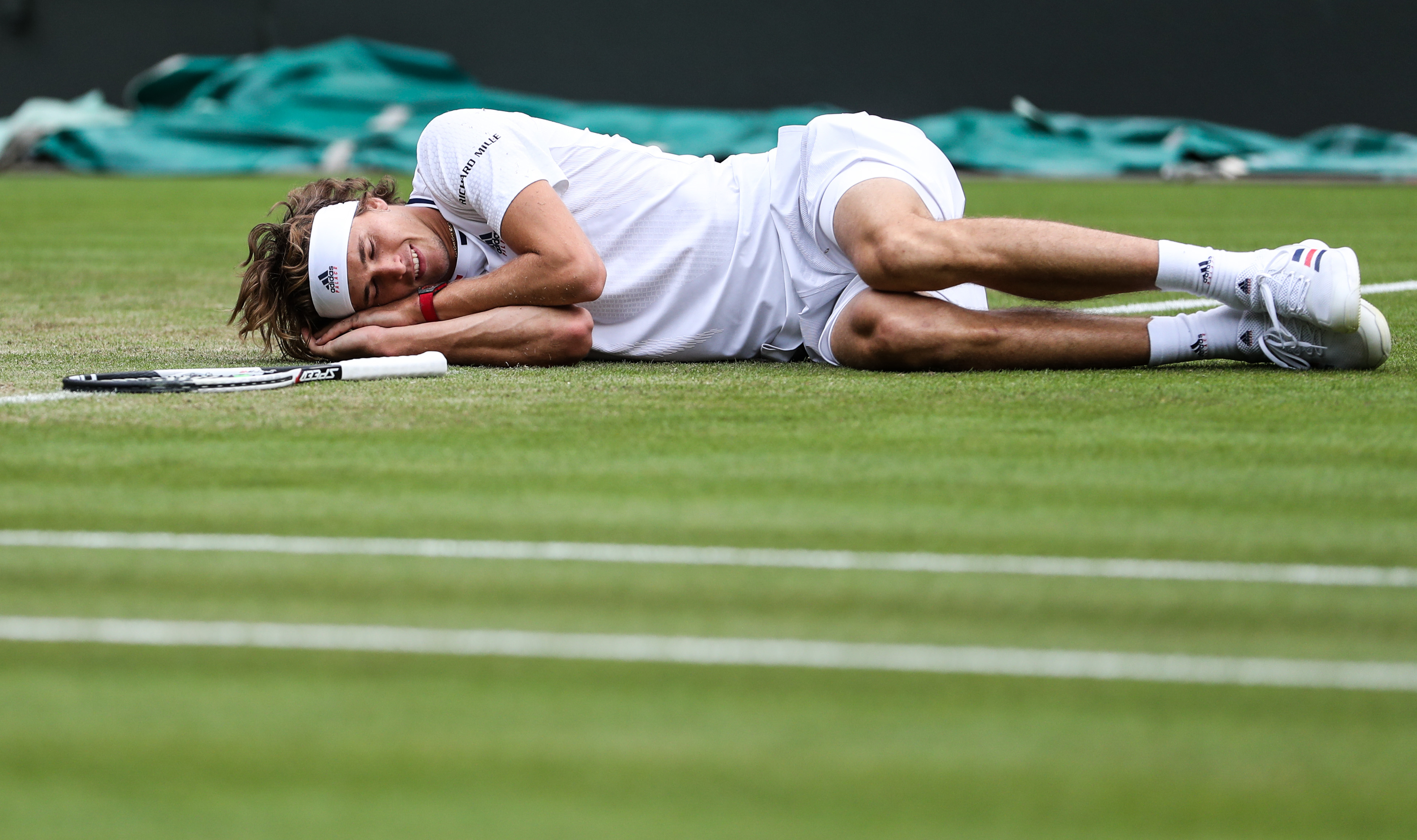 温网轻取ATP总决赛,兹维列夫点燃赛场 温网轻取ATP总决赛,兹维列夫点燃赛场