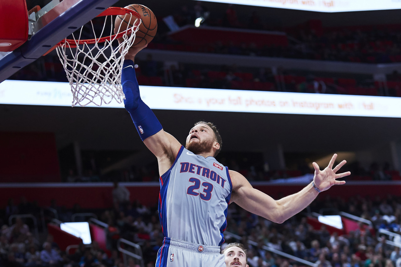 湖人鏖战江苏队，麦科勒姆状态火热