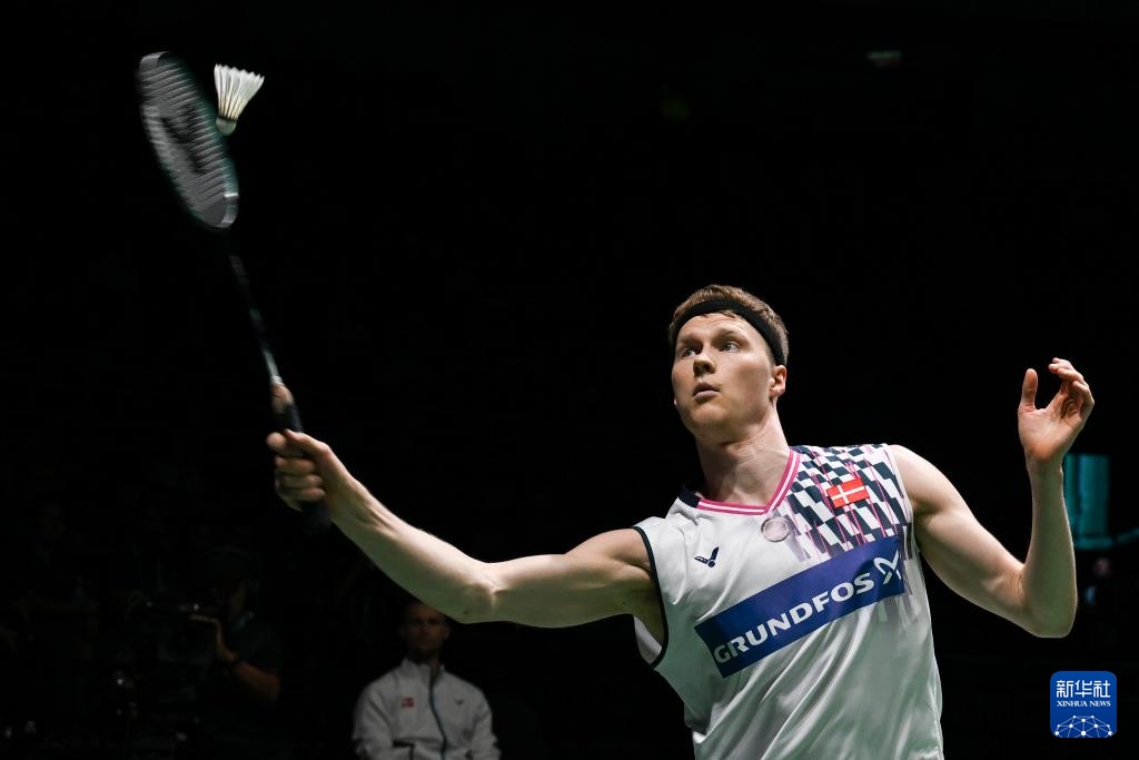 马来西亚队力克法国队，石宇奇统治全场