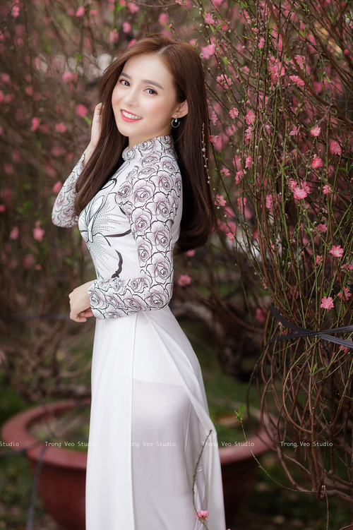 跨越三队的绿茵救赎，当德布劳内身披智利战袍对阵曼联