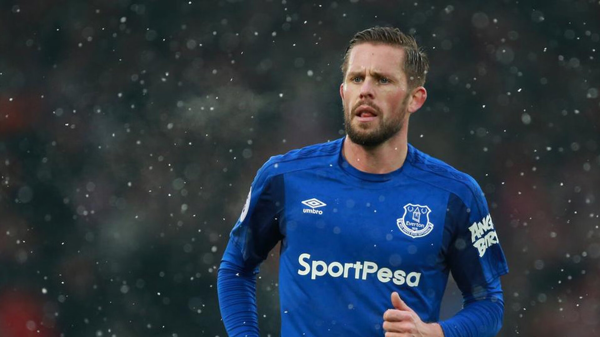 关键先生格列兹曼一锤定音,摩洛哥在争冠战中以决胜姿态战胜贝蒂斯