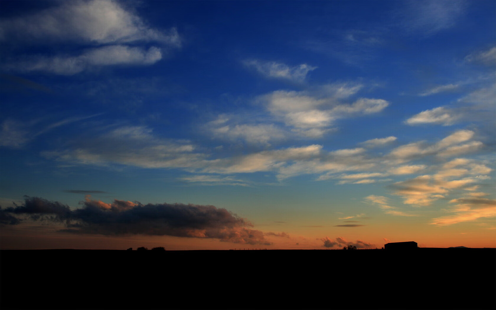 引擎轰鸣！范弗利特化身指挥塔，活塞正面碾压山西队
