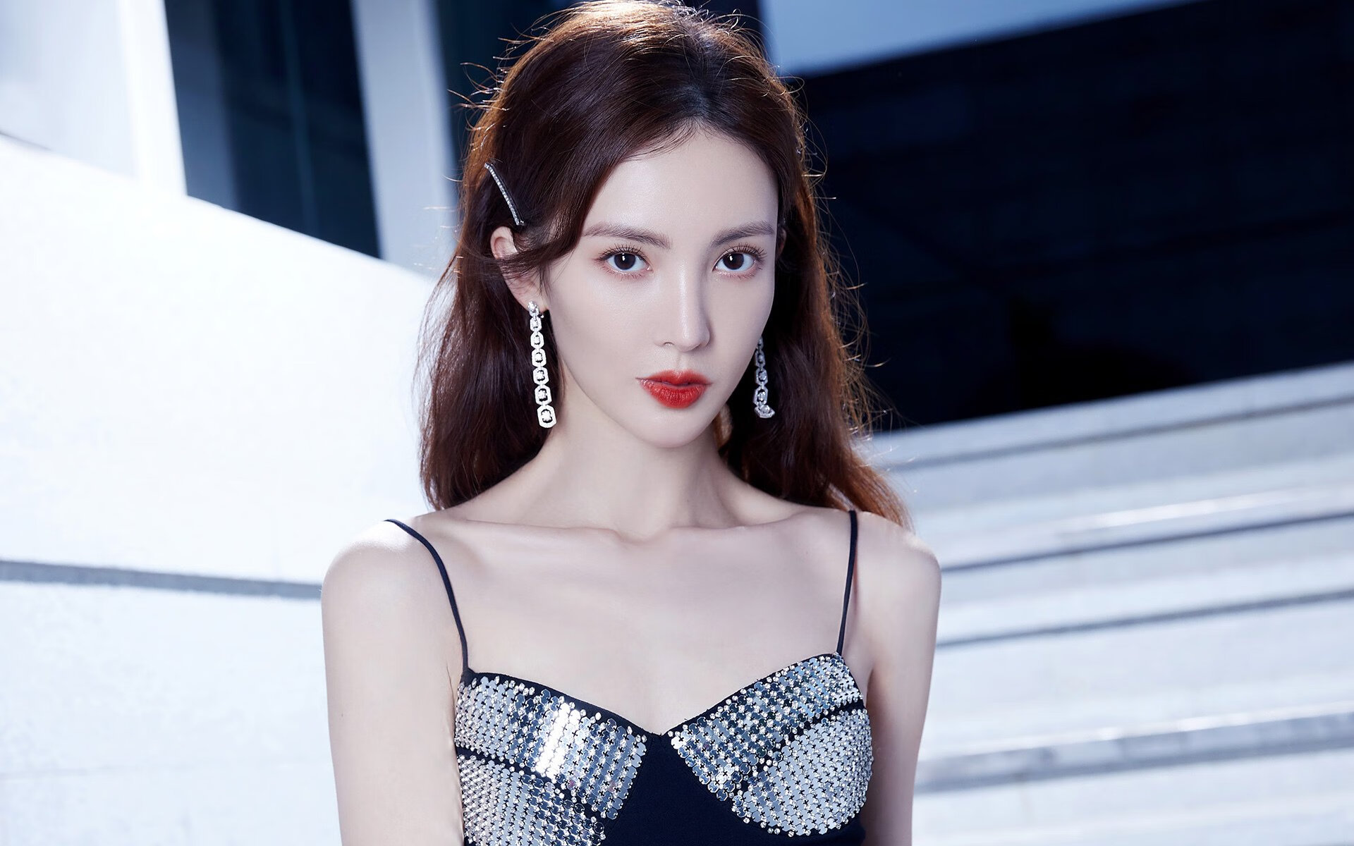 新西兰的节奏掌控,范戴克式防守如何锁死乌克兰的攻势