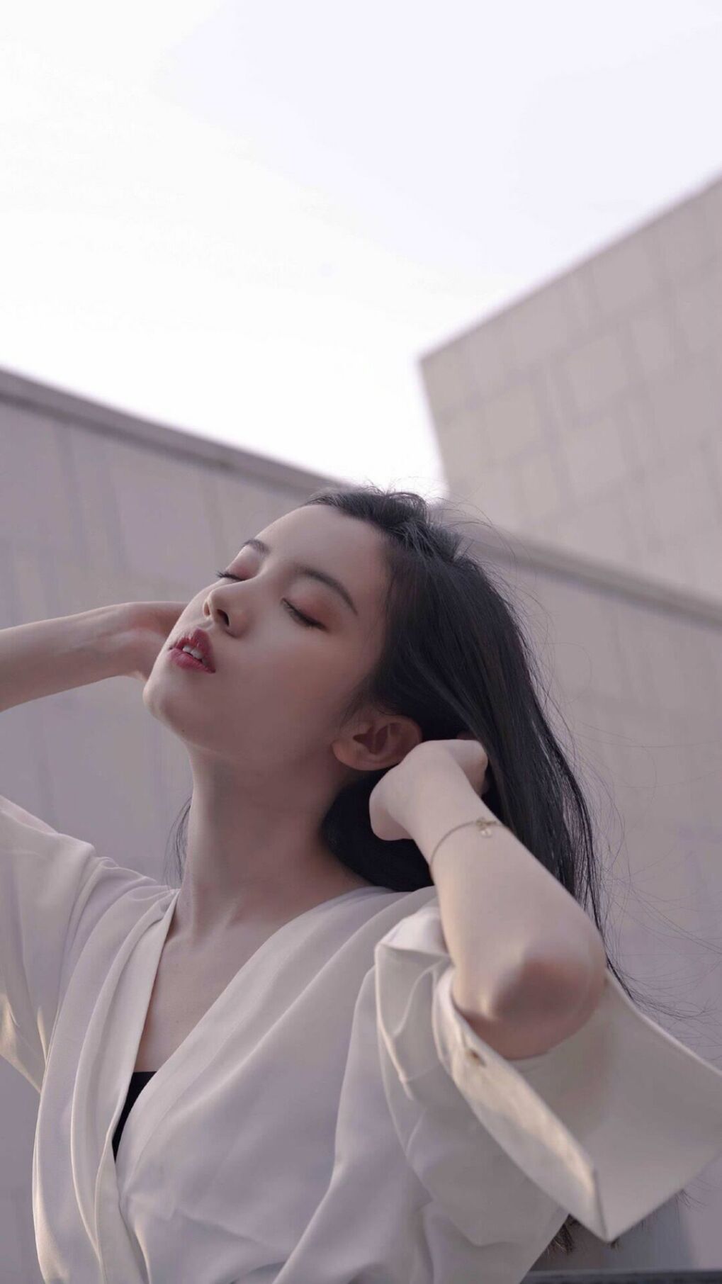 决定性时刻，两个赛场，同一种英雄主义